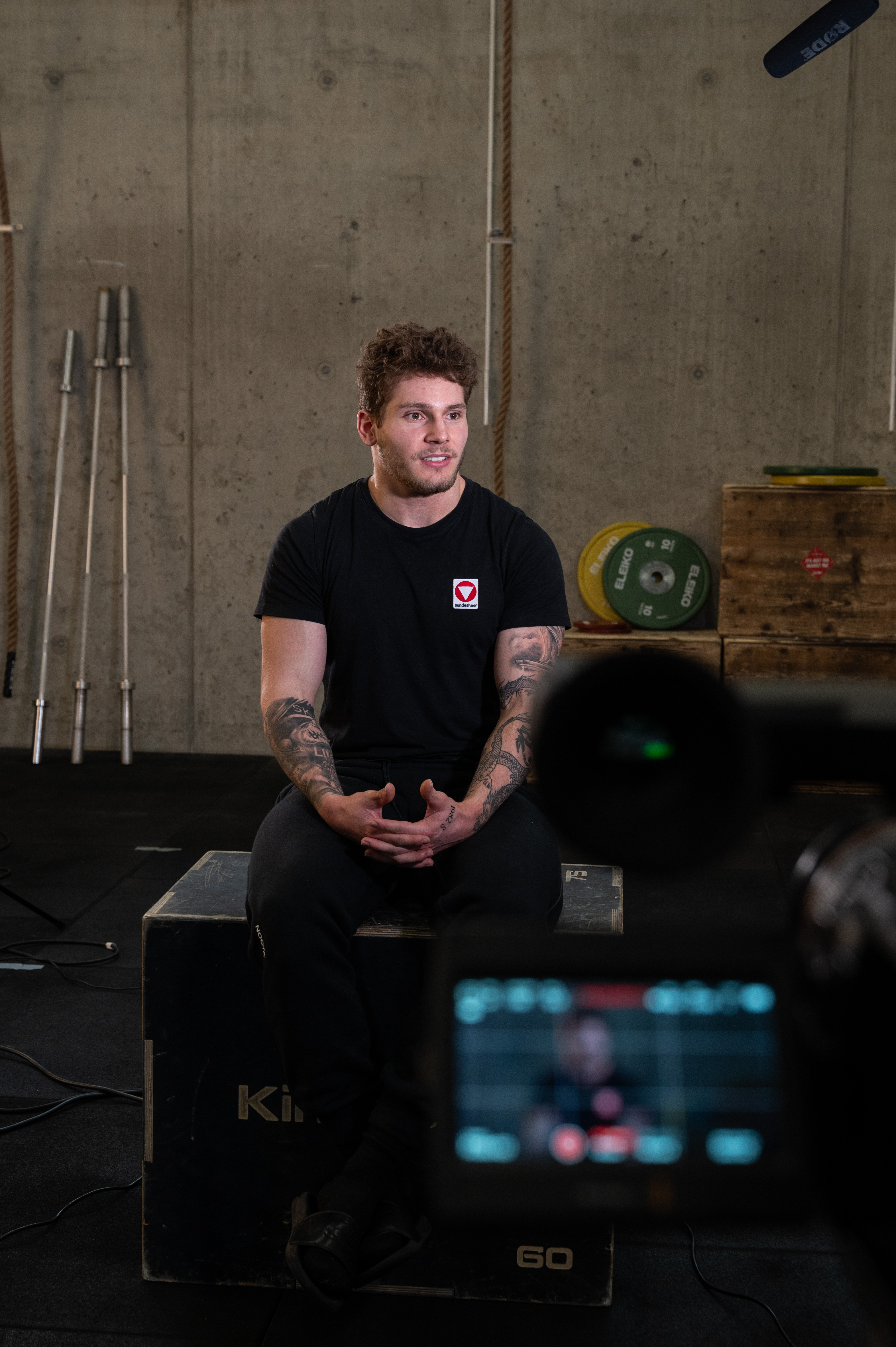 Elias Simbürger beim Gewichtheben
